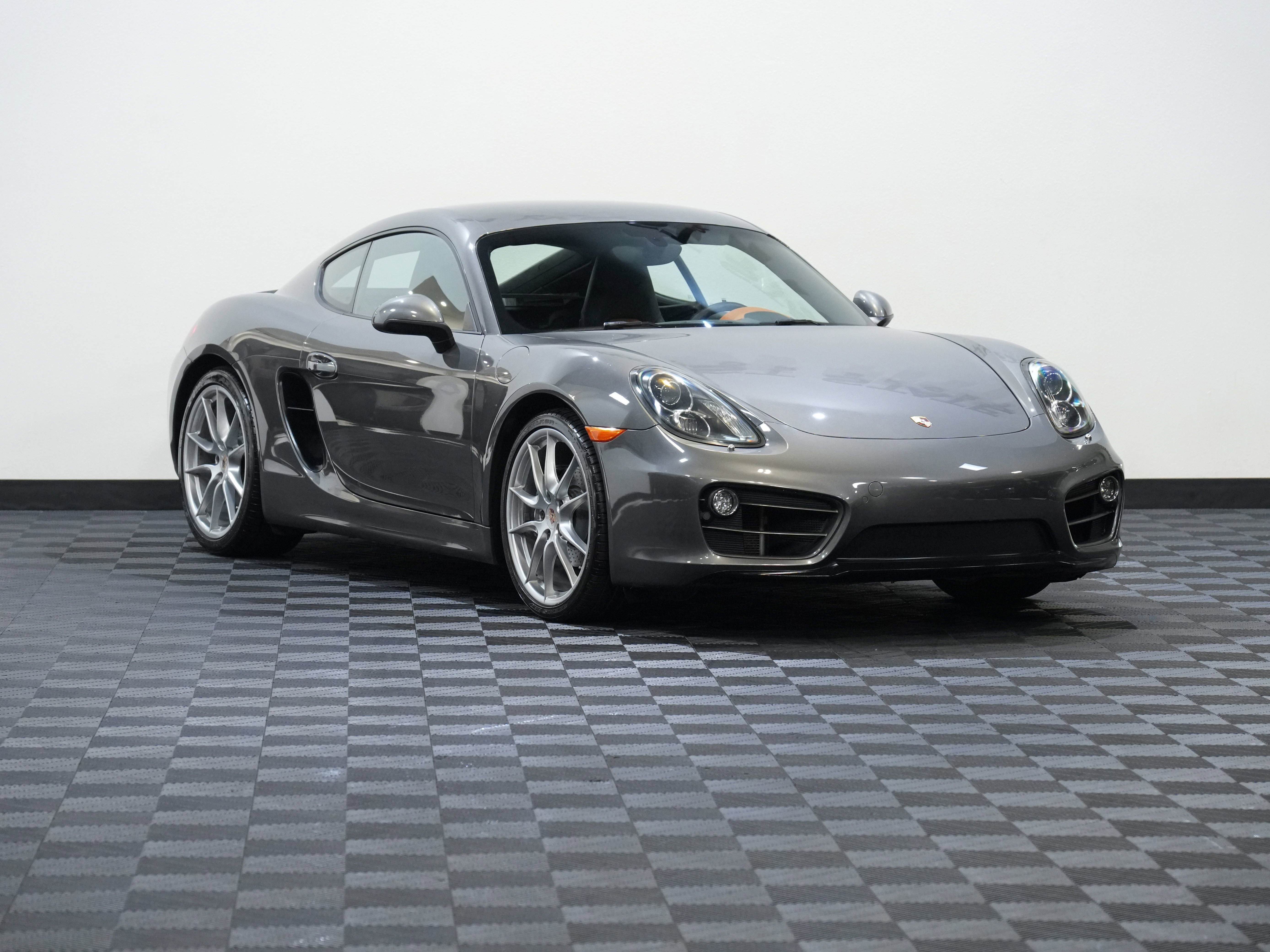 Used 2014 Porsche Cayman RWD image 5