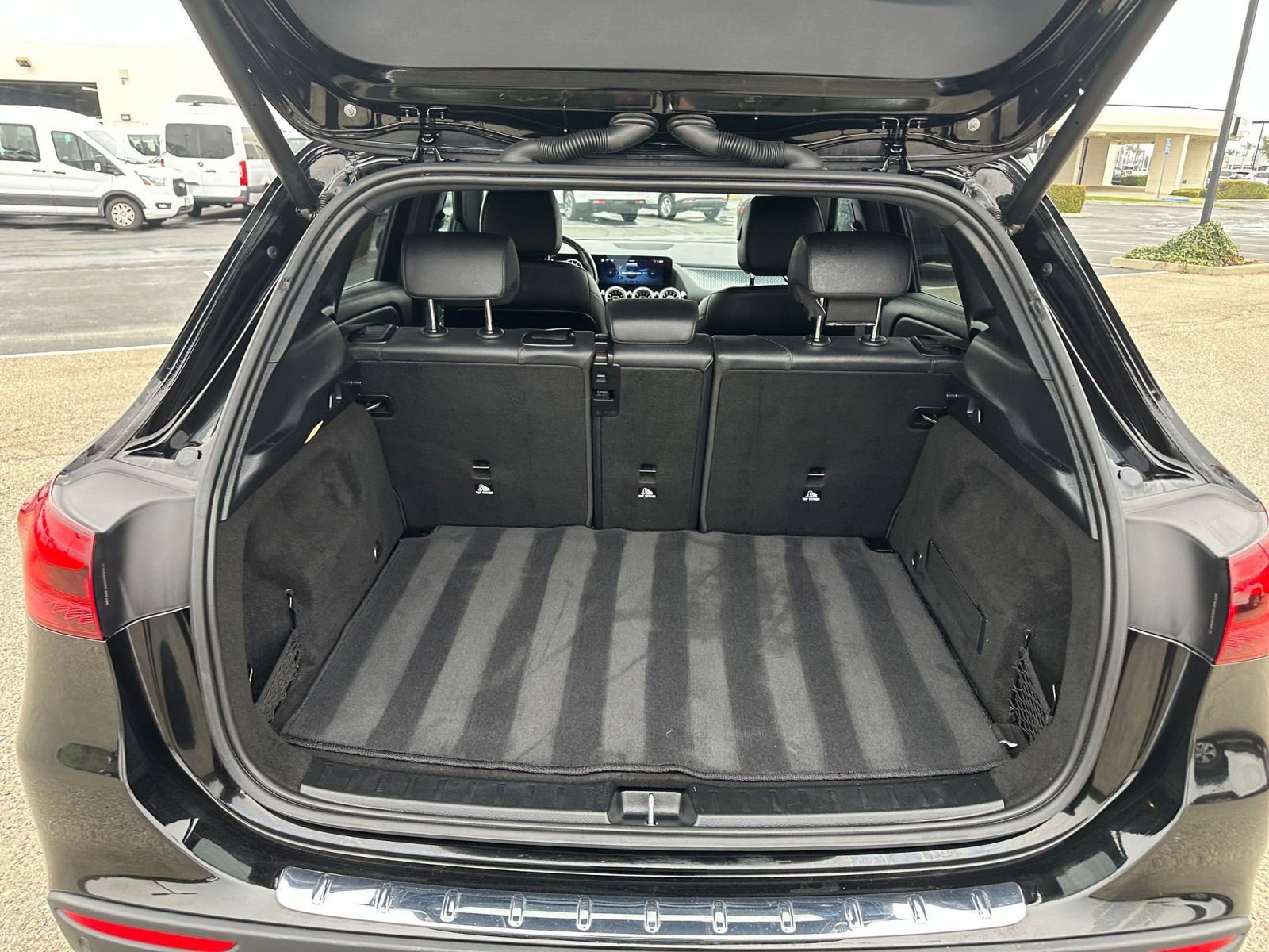 Used 2025 Mercedes-Benz GLA 250 4MATIC image 32