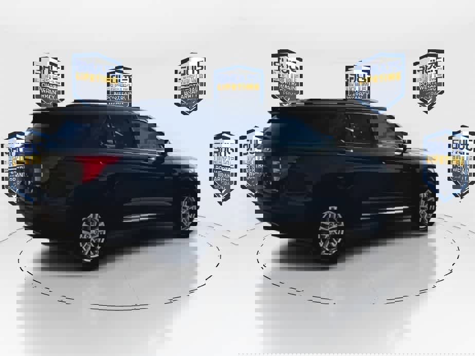 Used 2023 Ford Explorer XLT w/ Equipment Group 202A image 8