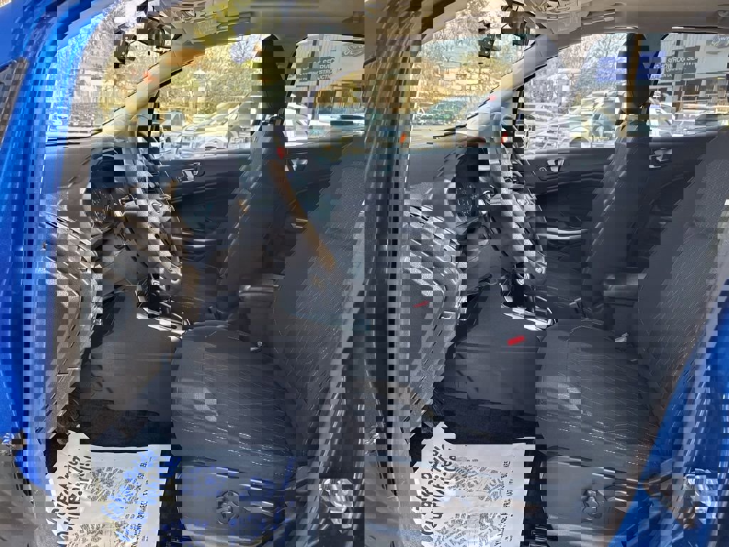 Used 2021 Ford EcoSport SE w/ SE Convenience Package image 20