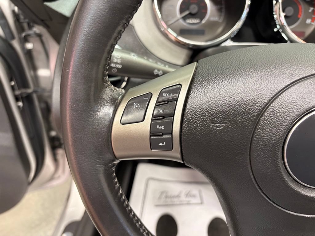 Used 2008 Pontiac Solstice GXP w/ Premium Package RWD image 12