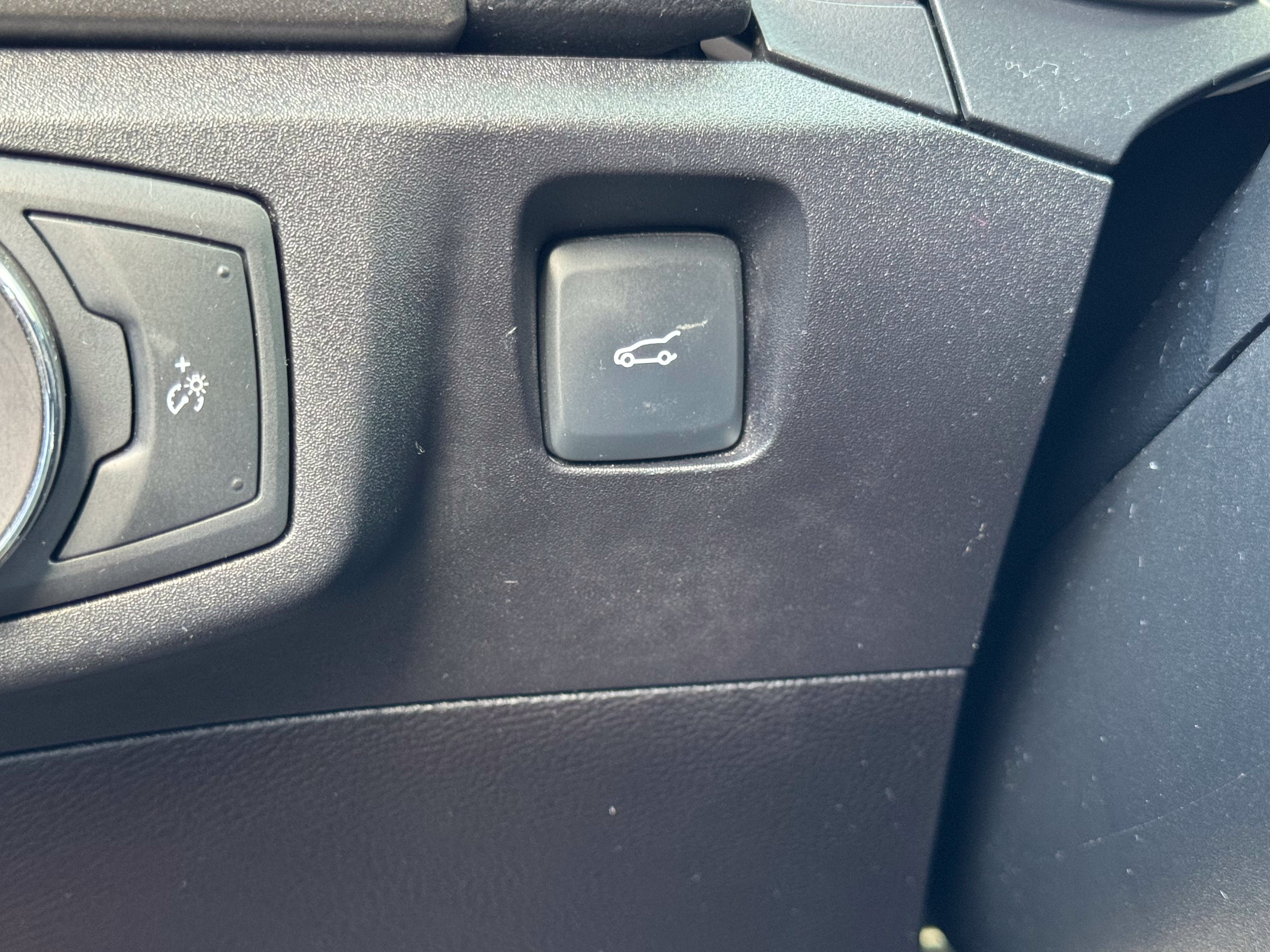 Used 2019 Ford Fusion SEL FWD image 54
