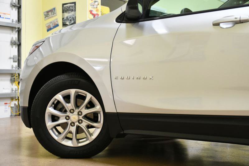 Used 2019 Chevrolet Equinox LS w/ LS Convenience Package FWD image 10