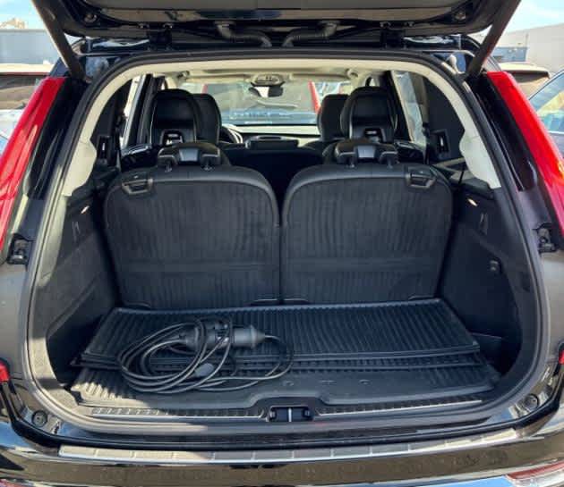 Used 2025 Volvo XC90 T8 Ultra w/ Protection Package Premier AWD/4WD image 7