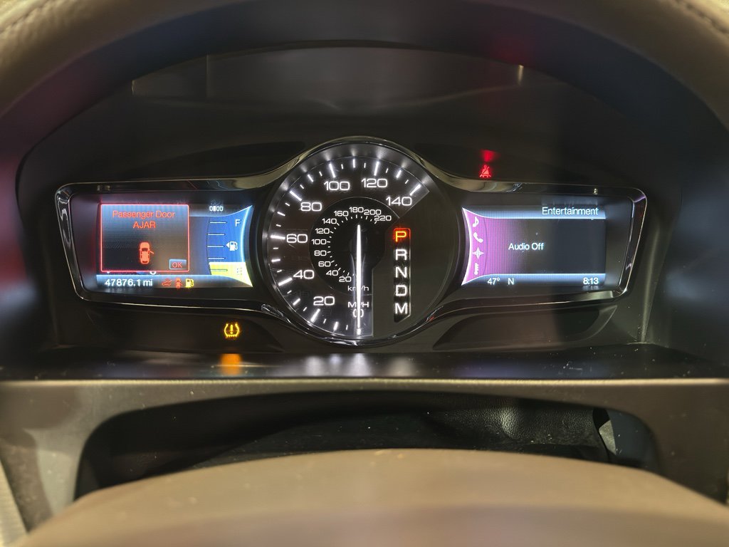 Used 2012 Lincoln MKX AWD image 16