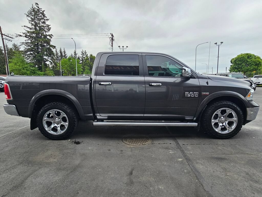 Used 2017 RAM 1500 Laramie w/ Convenience Group AWD/4WD image 6