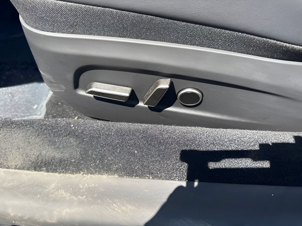 Used 2026 Tesla Model 3 RWD image 10