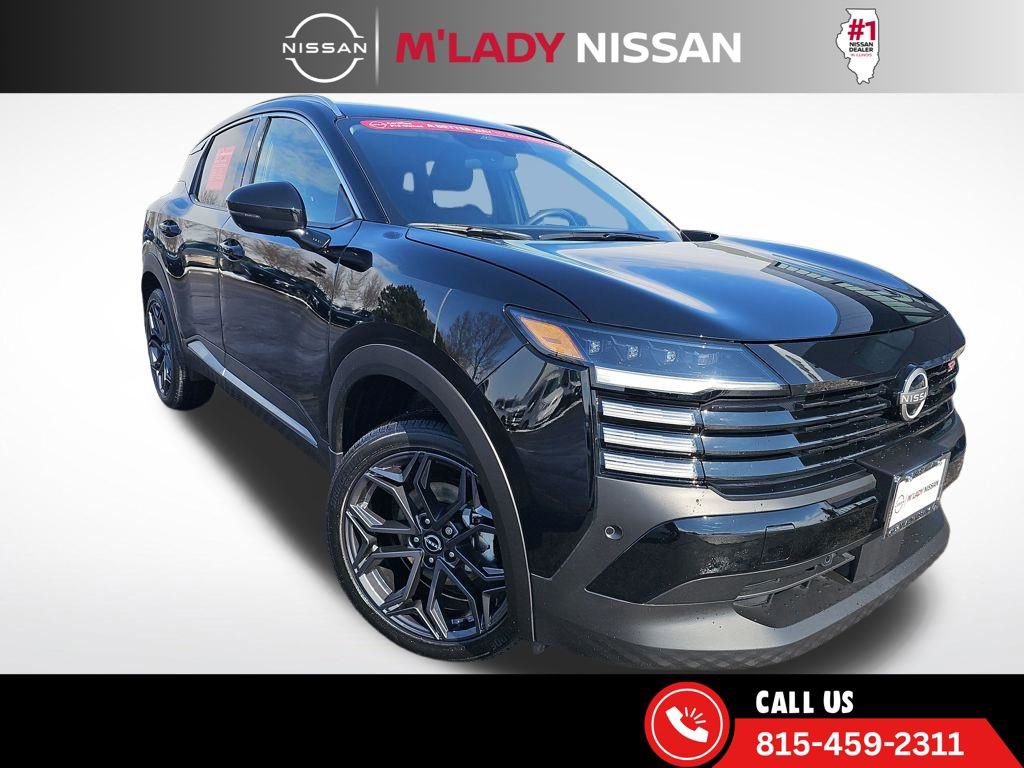 Used 2025 Nissan Kicks SR image 1