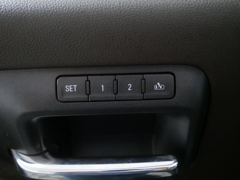Used 2018 GMC Sierra 1500 SLT AWD/4WD image 16
