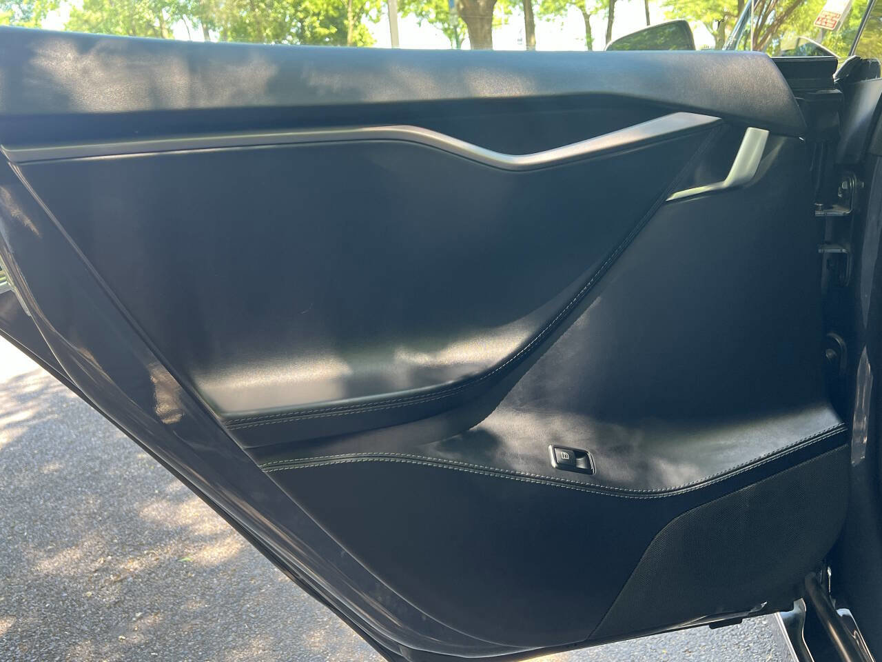 Used 2019 Tesla Model S Performance AWD/4WD image 22