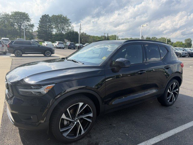 Used 2021 Volvo XC40 T5 R-Design w/ Climate Package AWD/4WD image 10