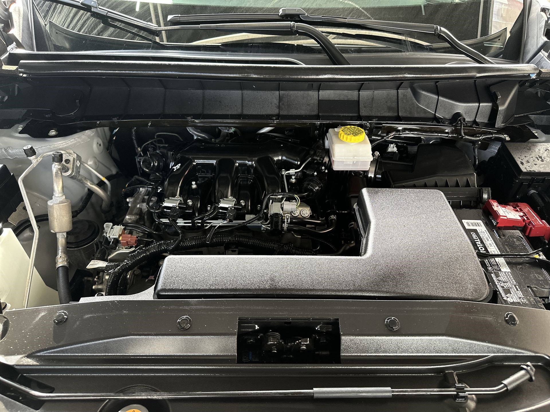 Used 2024 Nissan Pathfinder S w/ Cargo Package image 18