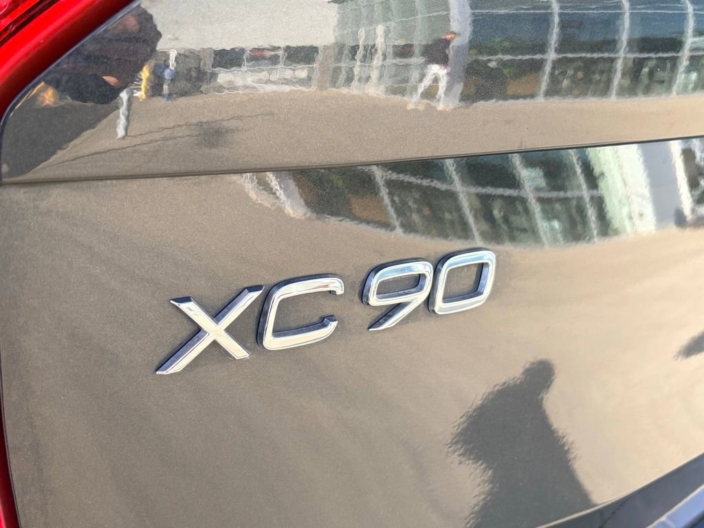Used 2021 Volvo XC90 T5 Momentum w/ Advanced Package image 12