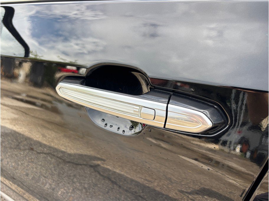 Used 2020 Cadillac XT4 Premium Luxury FWD image 18
