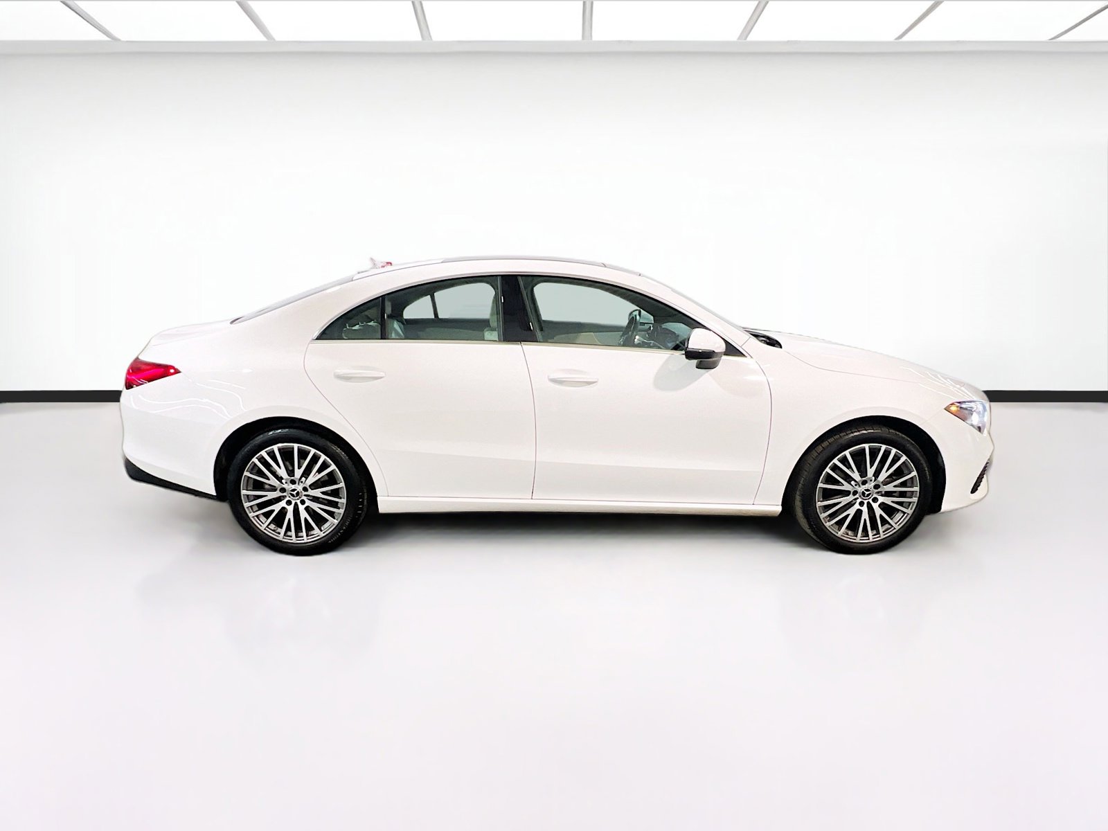 Used 2025 Mercedes-Benz CLA 250 image 24