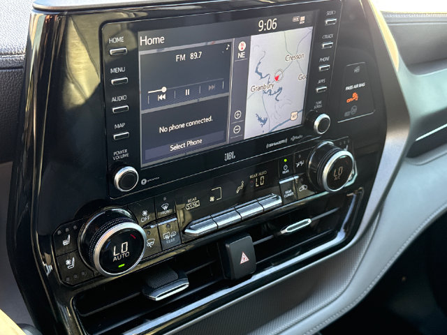 Used 2020 Toyota Highlander Limited FWD image 26