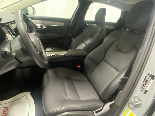 Used 2025 Volvo S90 B6 Plus AWD/4WD image 11