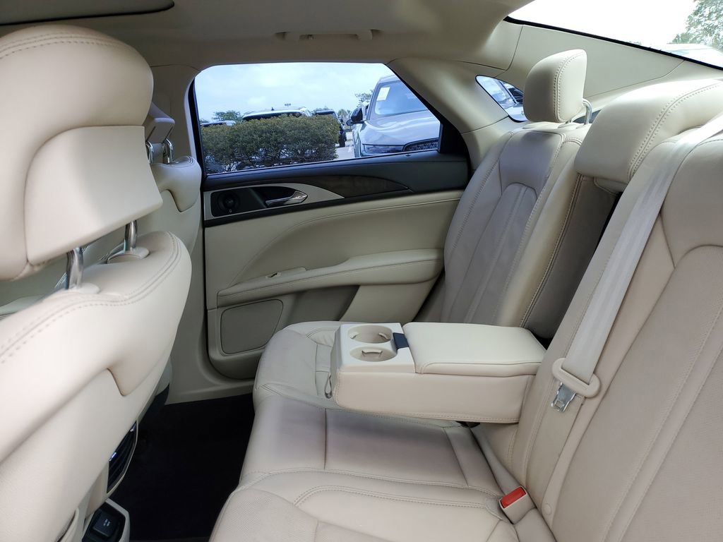 Used 2017 Lincoln MKZ Reserve FWD image 12