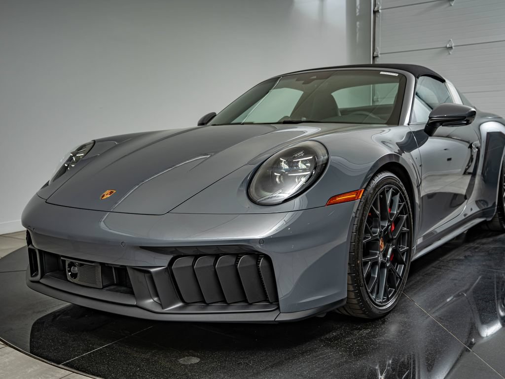 Certified 2026 Porsche 911 Targa 4 GTS AWD/4WD image 18
