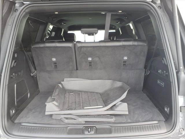 Used 2024 Jeep Wagoneer Series II w/ Flexible Seating Group image 21