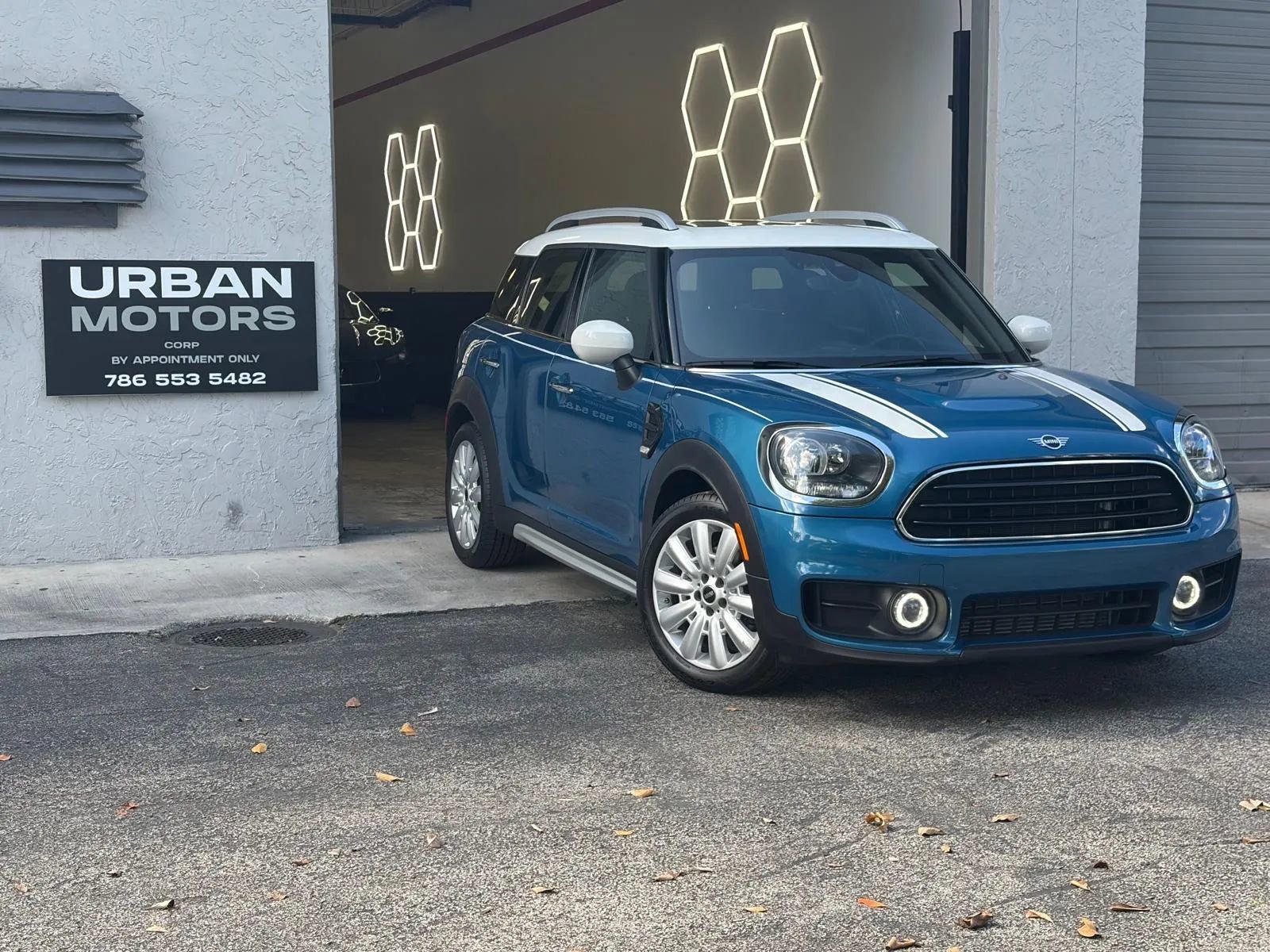 Used 2020 MINI Cooper Countryman image 2