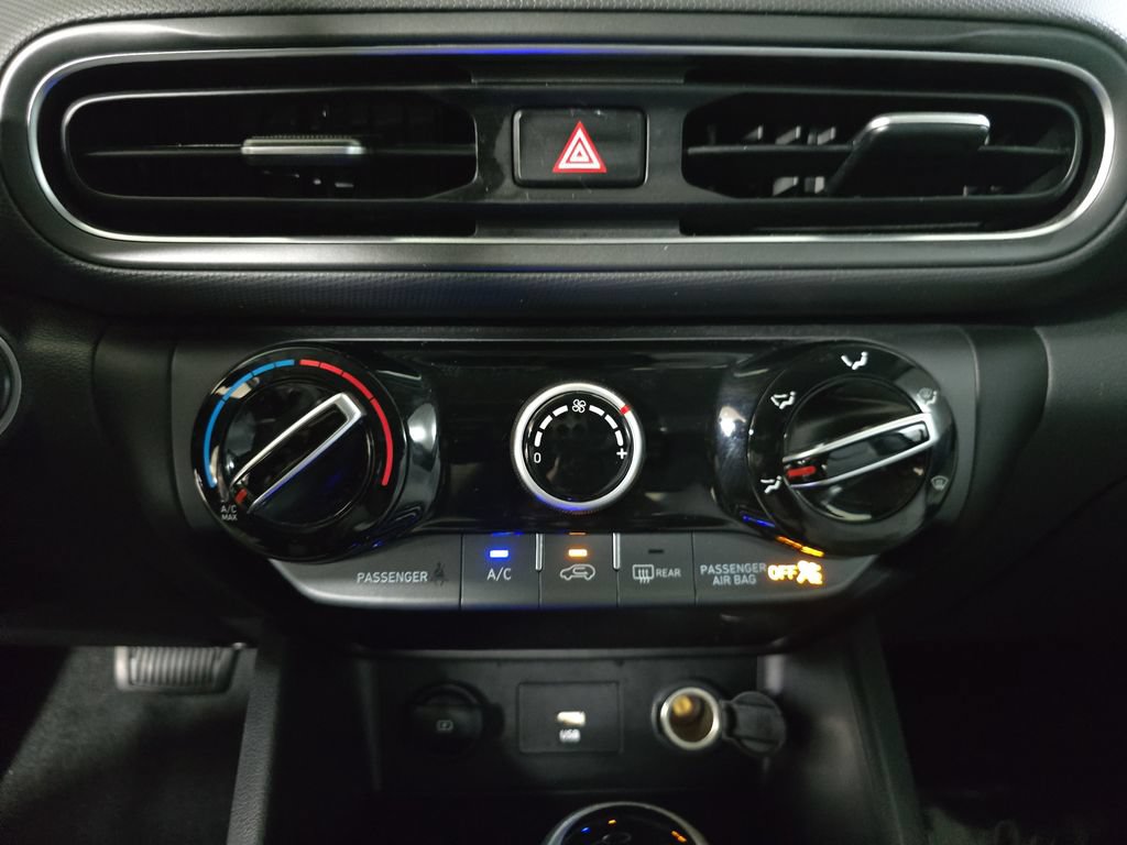 Used 2023 Hyundai Kona SEL FWD image 25