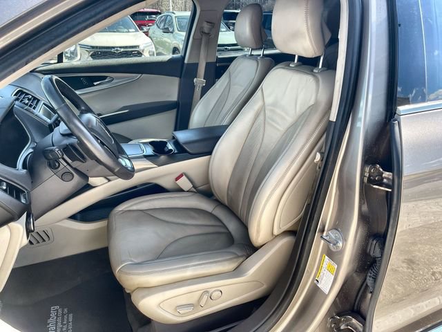 Used 2019 Lincoln Nautilus Select FWD image 19
