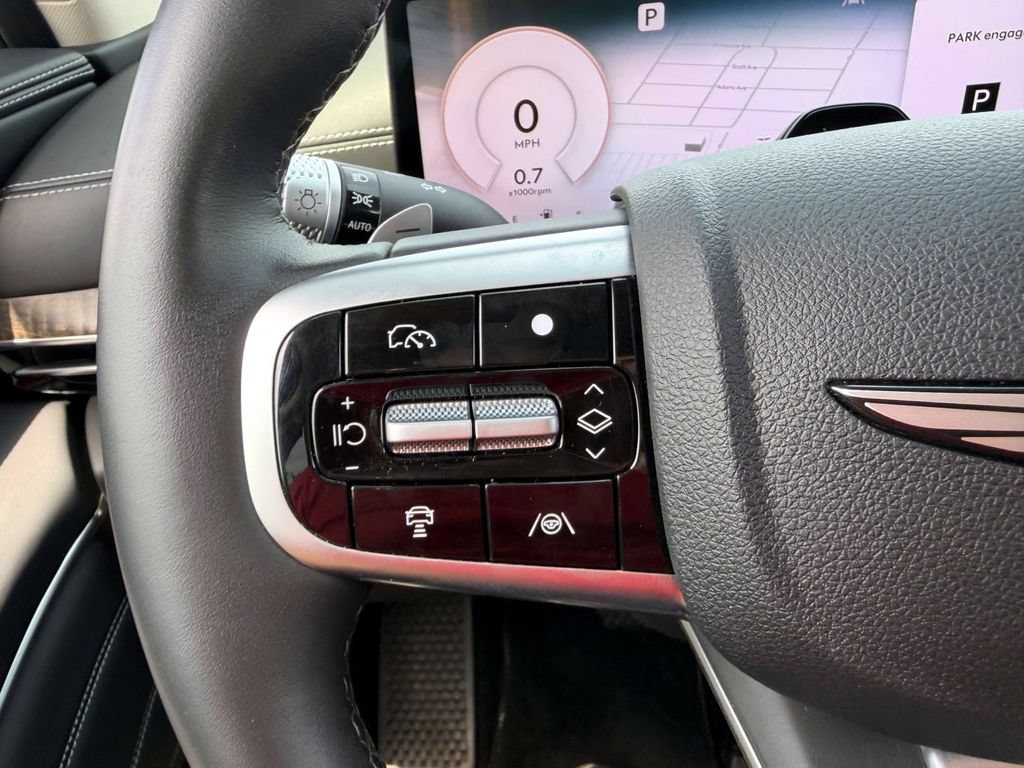Certified 2025 Genesis GV80 3.5T Advanced AWD/4WD image 30