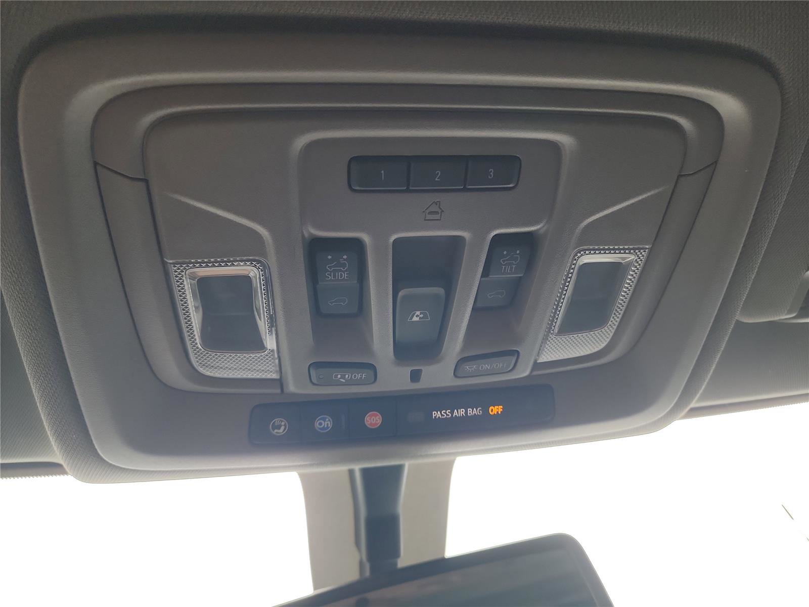 Used 2023 GMC Sierra 2500 SLT w/ SLT Convenience Package image 41