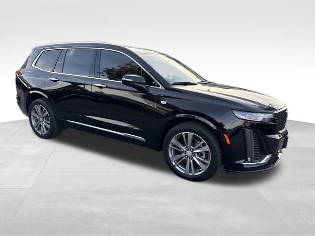 Certified 2022 Cadillac XT6 Premium Luxury image 7