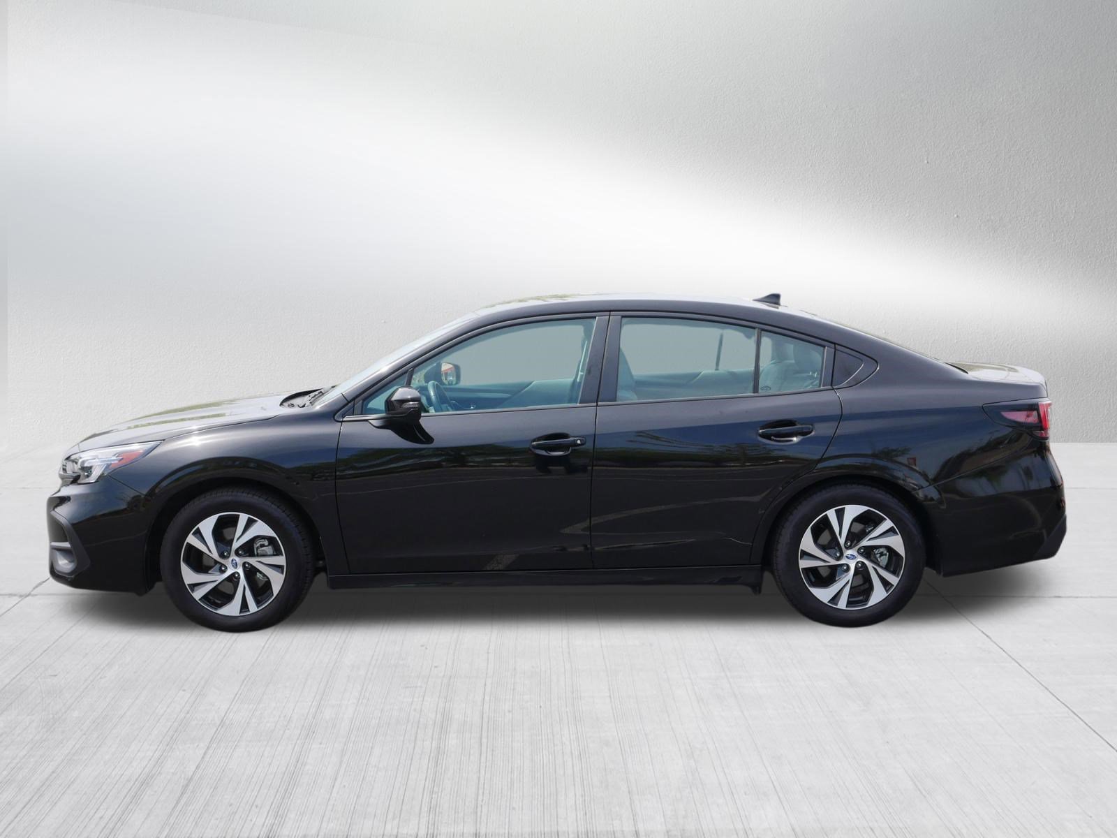 Used 2025 Subaru Legacy Premium AWD/4WD image 4