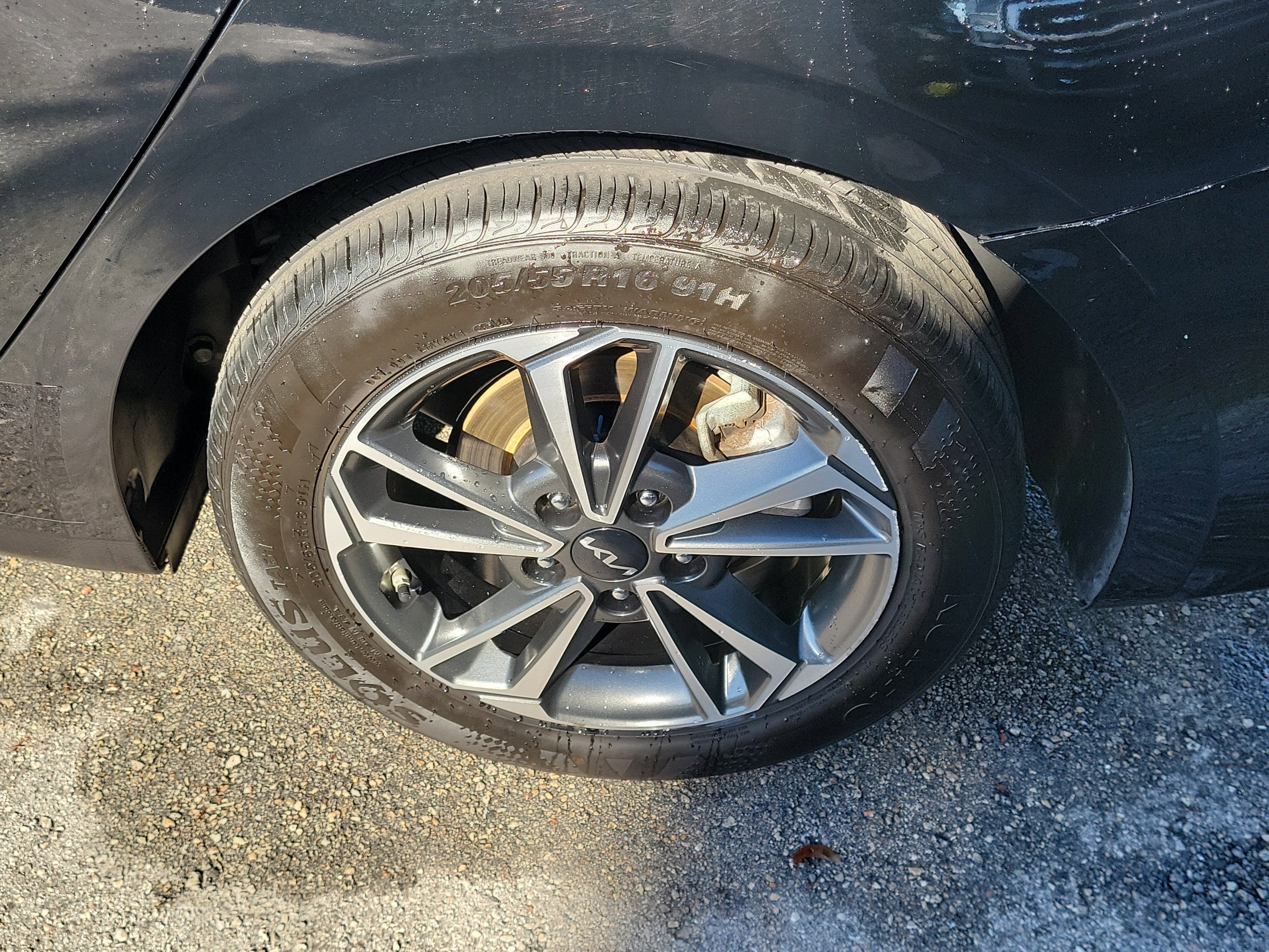 Used 2024 Kia Forte LXS image 11