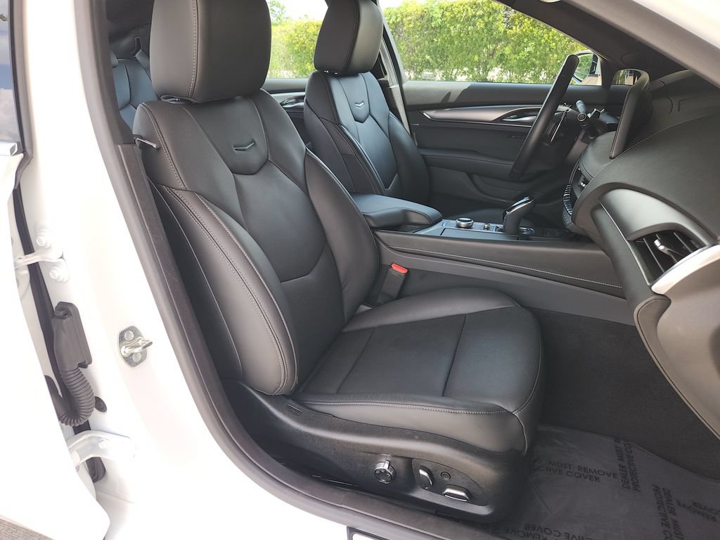 Used 2026 Cadillac CT5 Premium Luxury RWD image 16