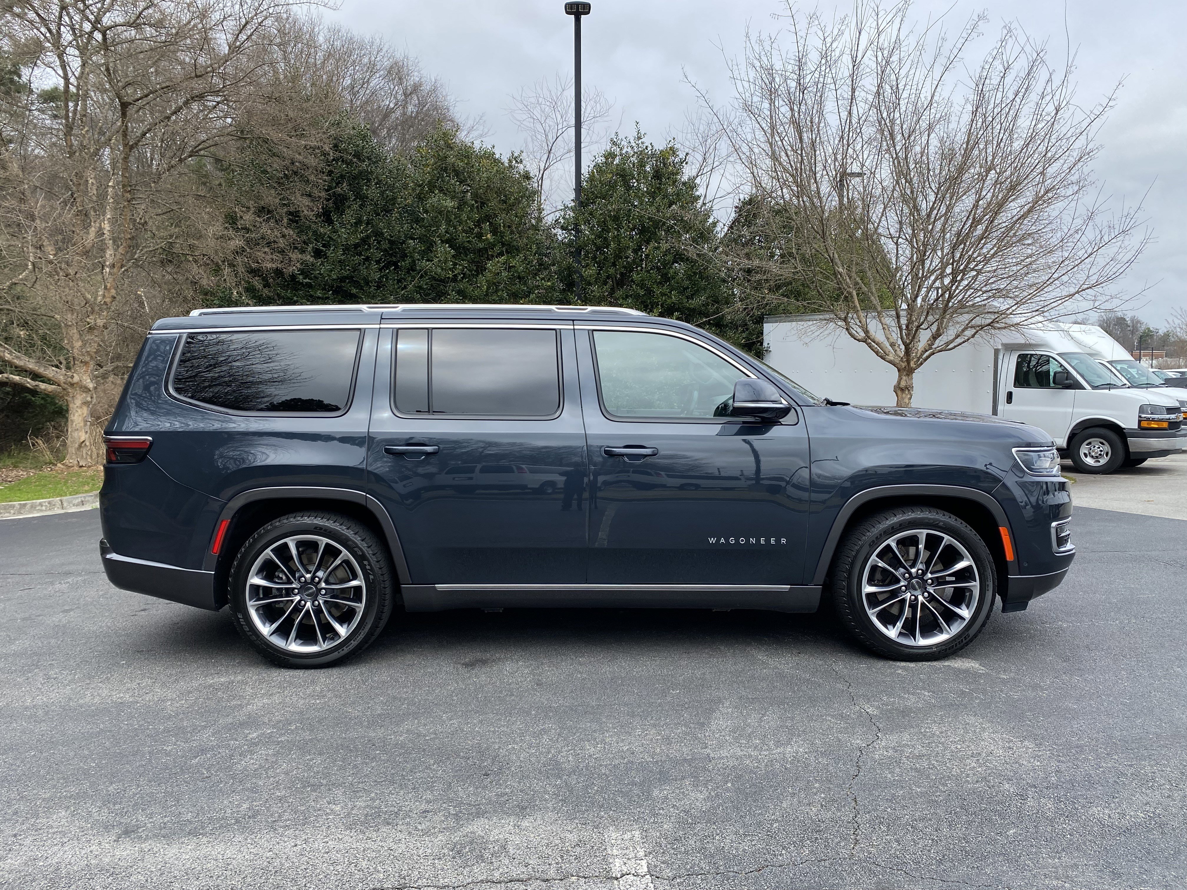 Used 2022 Jeep Wagoneer Series III w/ Premium Group I image 10