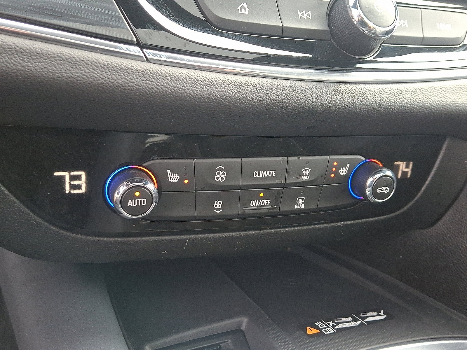 Used 2023 Buick Enclave Essence w/ Experience Buick Package image 17