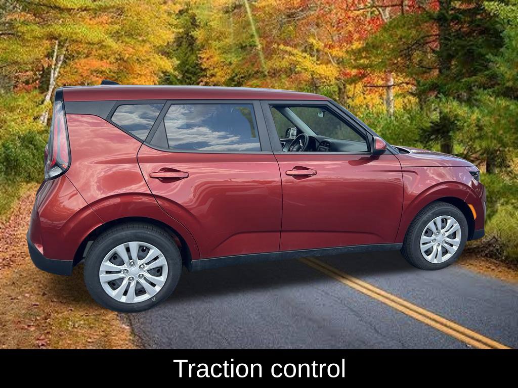 Used 2023 Kia Soul LX FWD image 13