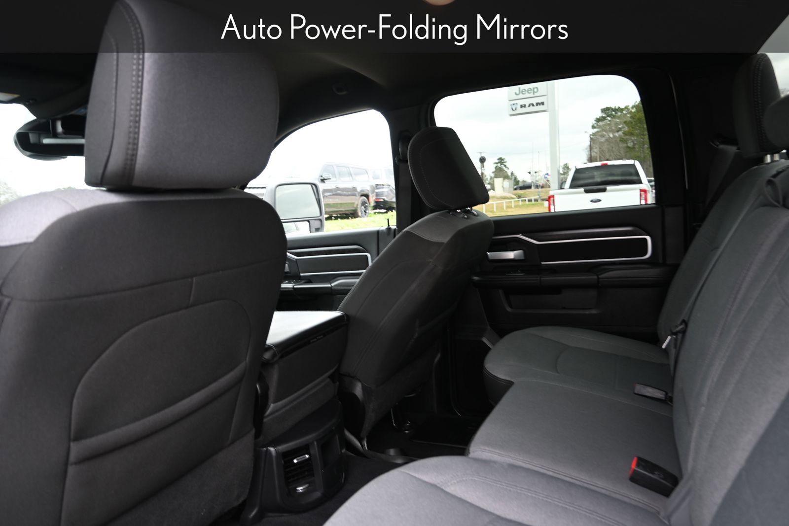 Used 2024 RAM 3500 Big Horn image 24