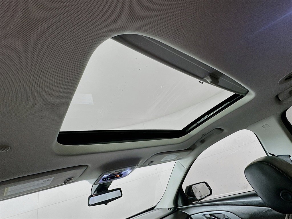 Used 2020 Chevrolet Traverse Premier w/ Redline Edition image 23