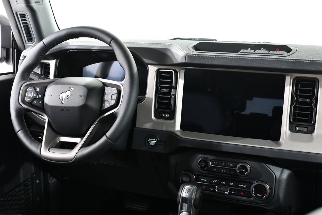 New 2026 Ford Bronco Outer Banks AWD/4WD image 8