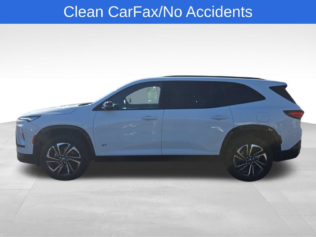 Used 2026 Buick Enclave Sport Touring FWD image 2