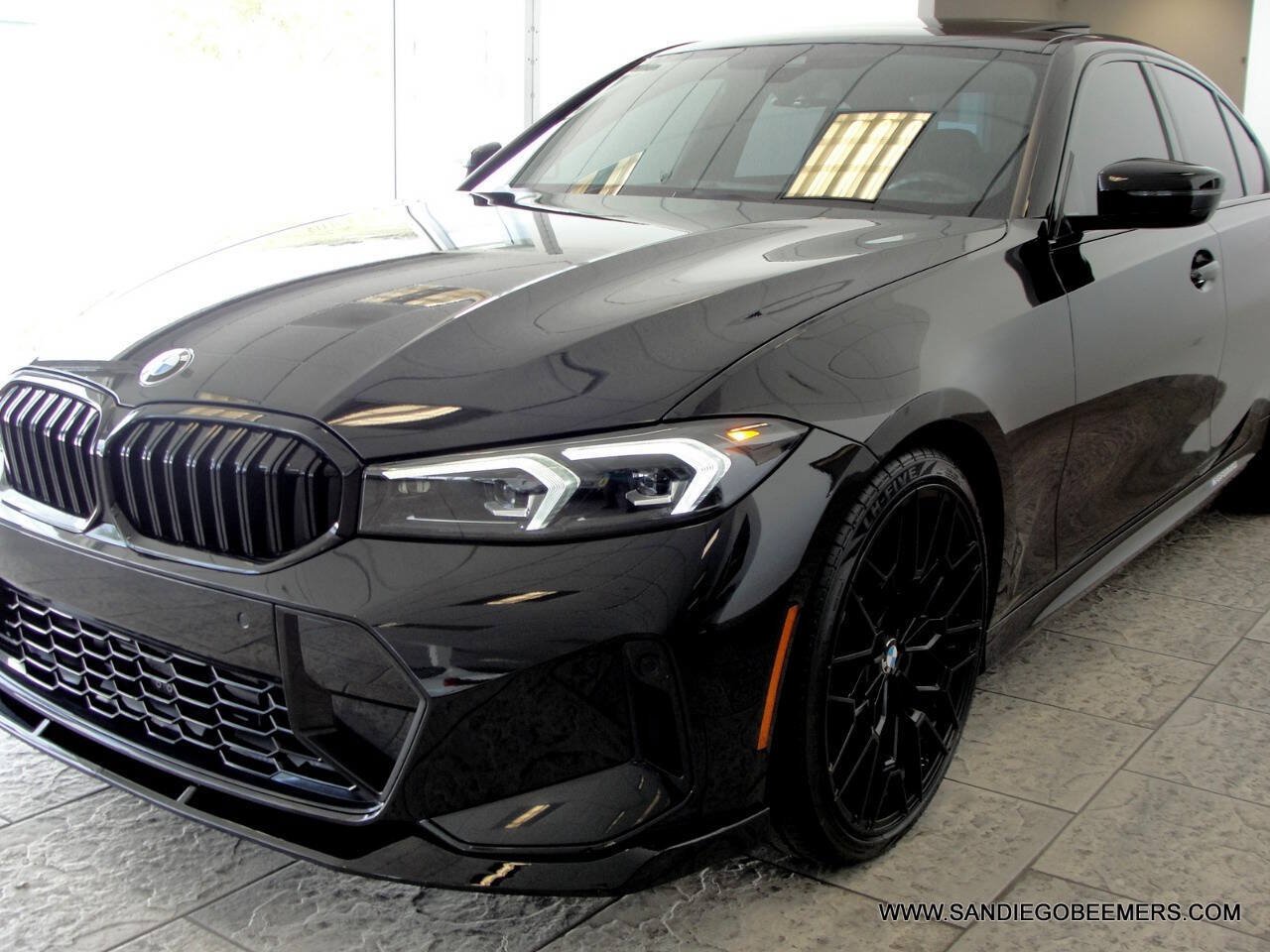 Used 2023 BMW 330i Sedan w/ M Sport Package RWD image 21