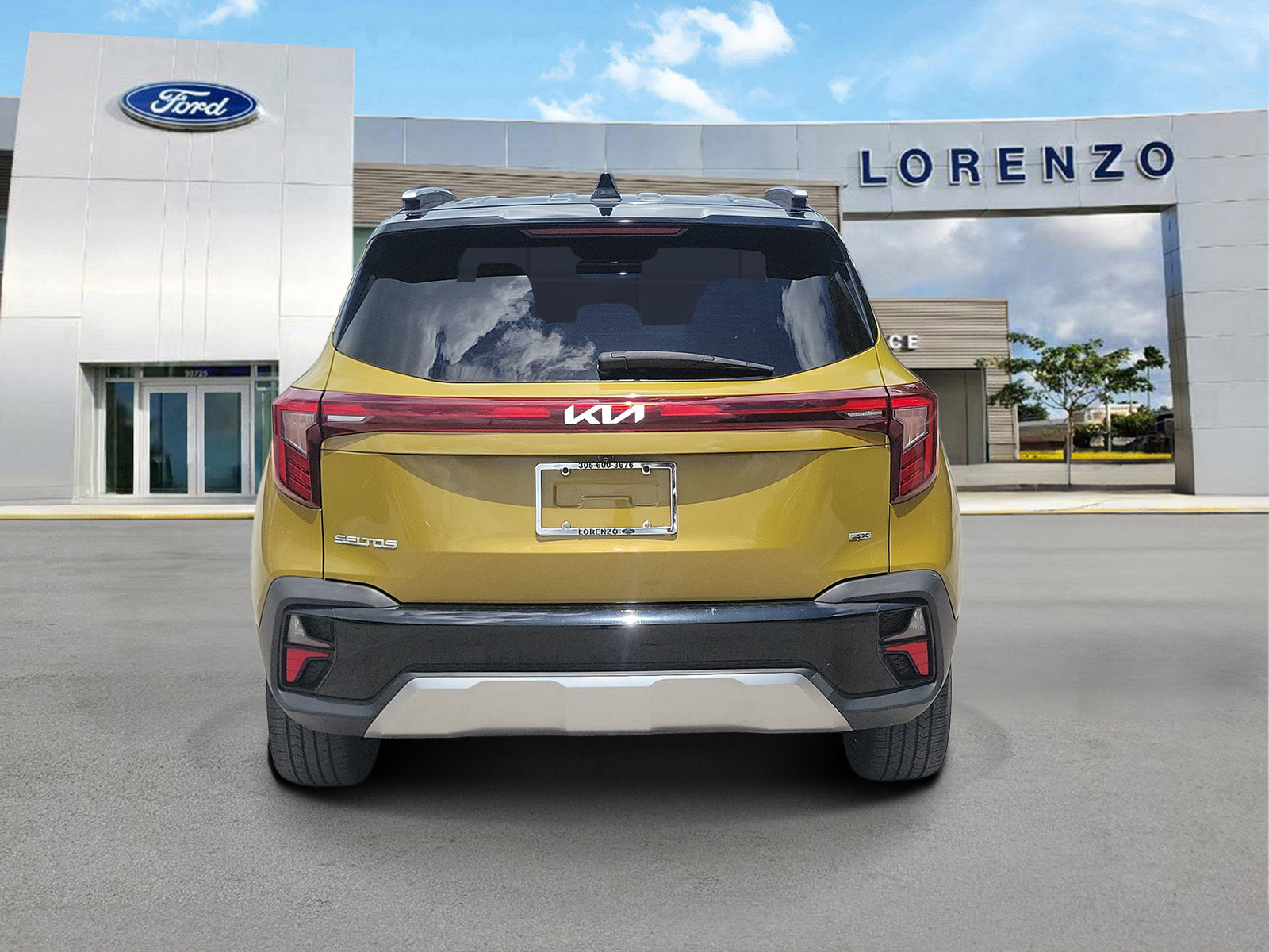 Used 2024 Kia Seltos SX AWD/4WD image 8