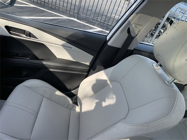 Used 2025 Toyota Camry XLE image 31