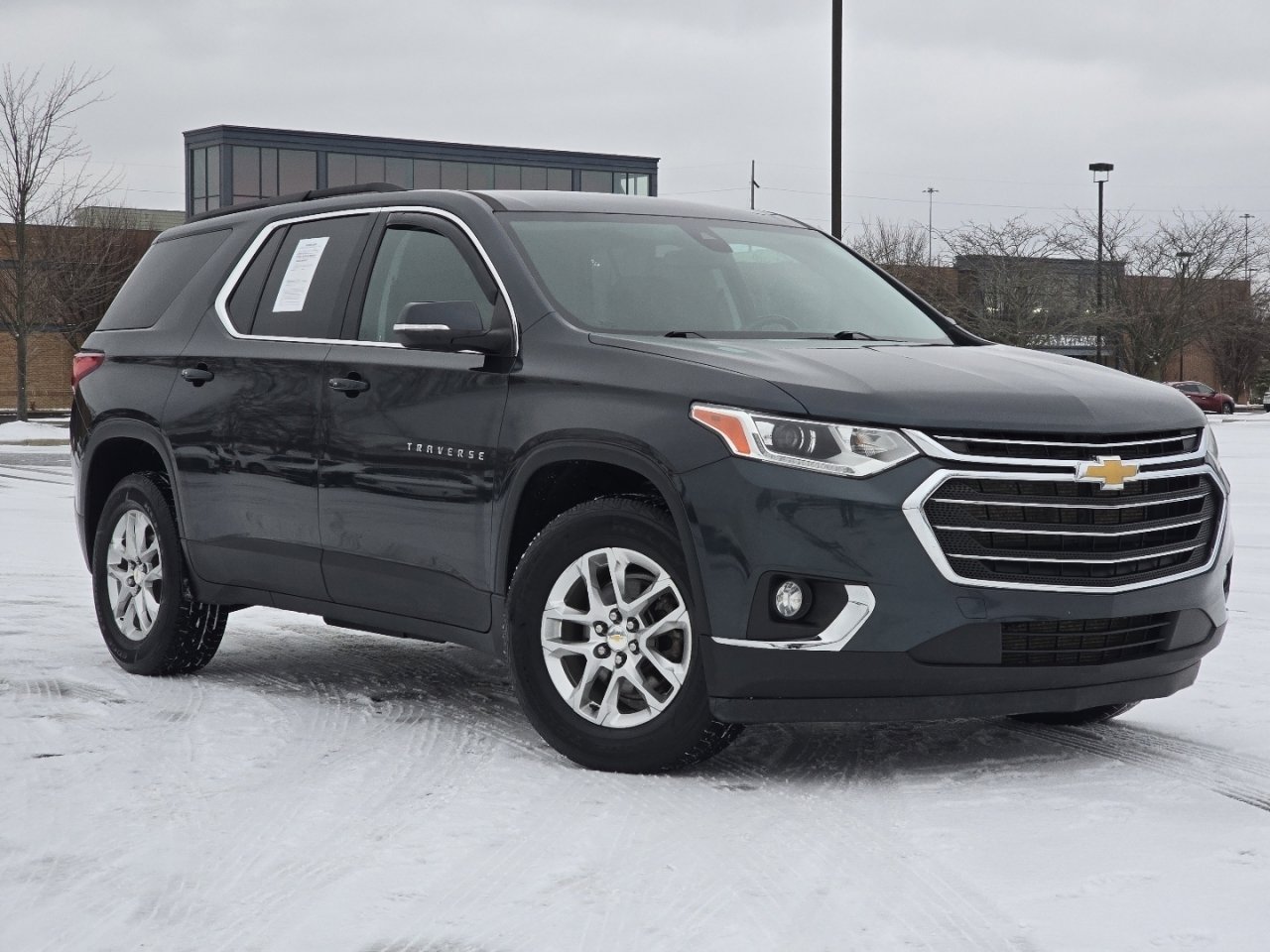 Used 2021 Chevrolet Traverse LT video 2