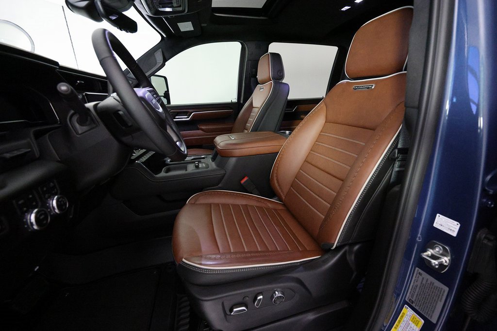 Used 2025 GMC Sierra 3500 Denali Ultimate image 17