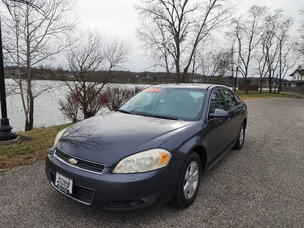 Used 2010 Chevrolet Impala LT FWD image 1