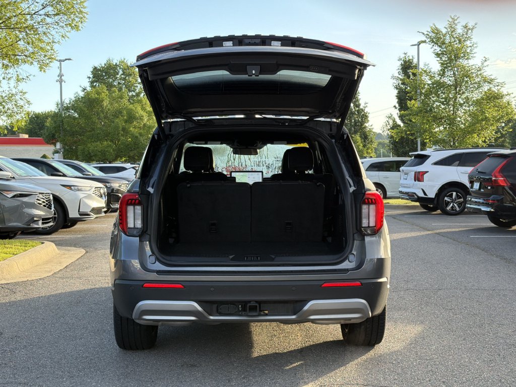 Used 2026 Ford Explorer Platinum w/ LUX Leather Package AWD/4WD image 14