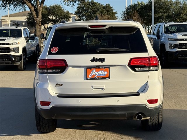 Used 2017 Jeep Grand Cherokee Limited image 5
