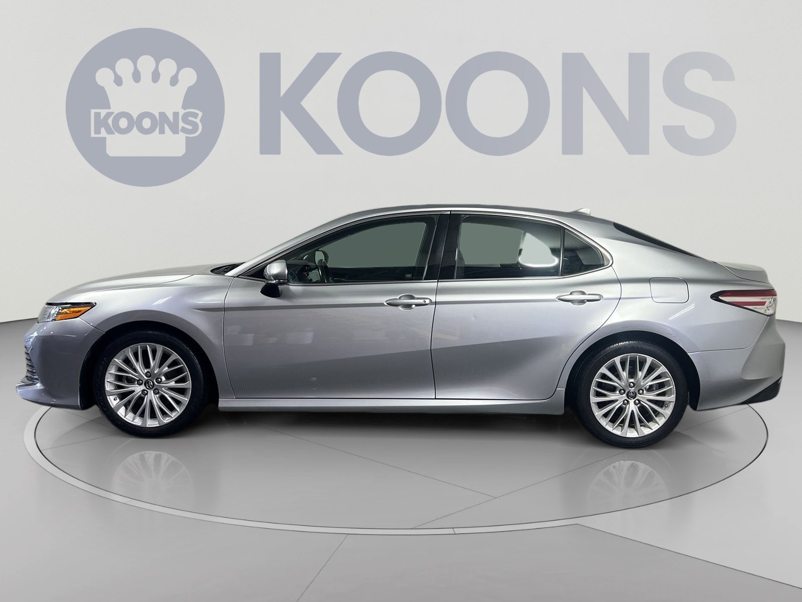 Used 2018 Toyota Camry XLE w/ Audio Package FWD image 7
