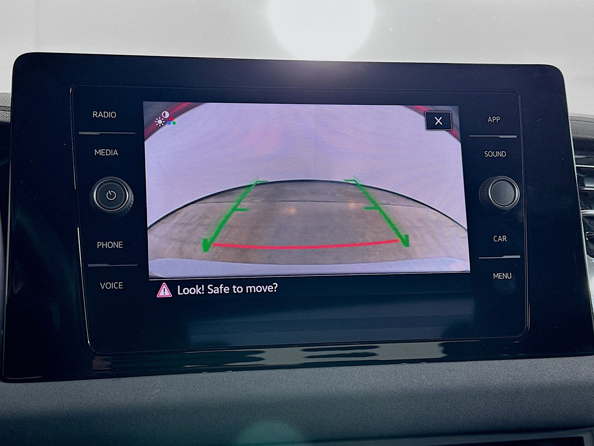 Used 2025 Volkswagen Jetta SE image 22